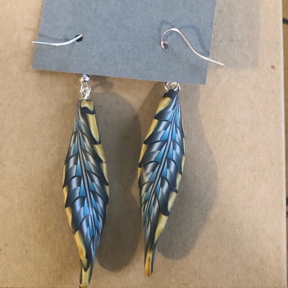 Jon Stuart Anderson Feather Earrings - Picture 5 of 8